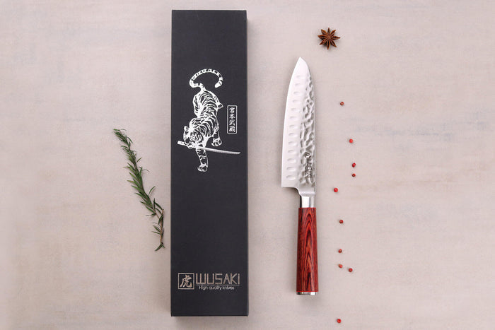 Couteau santoku Wusaki Pakka X50 alvéolé 17cm manche pakkawood