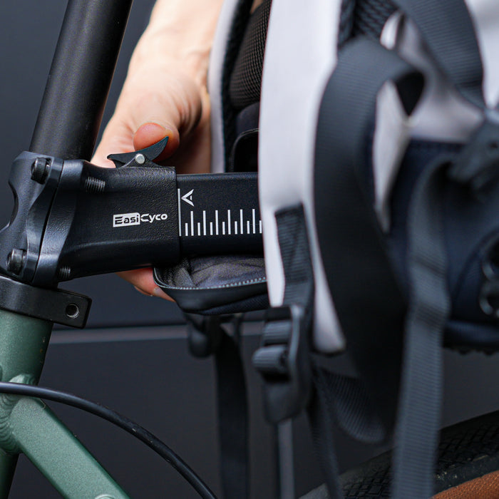 *Free Shipping* EasiCyco | The world’s first floating 35L/ 40L functional cycling backpack – no rear rack needed